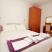 Appartamenti Draskovic, Appartamento con una camera da letto, alloggi privati a Petrovac, Montenegro - Soba 1